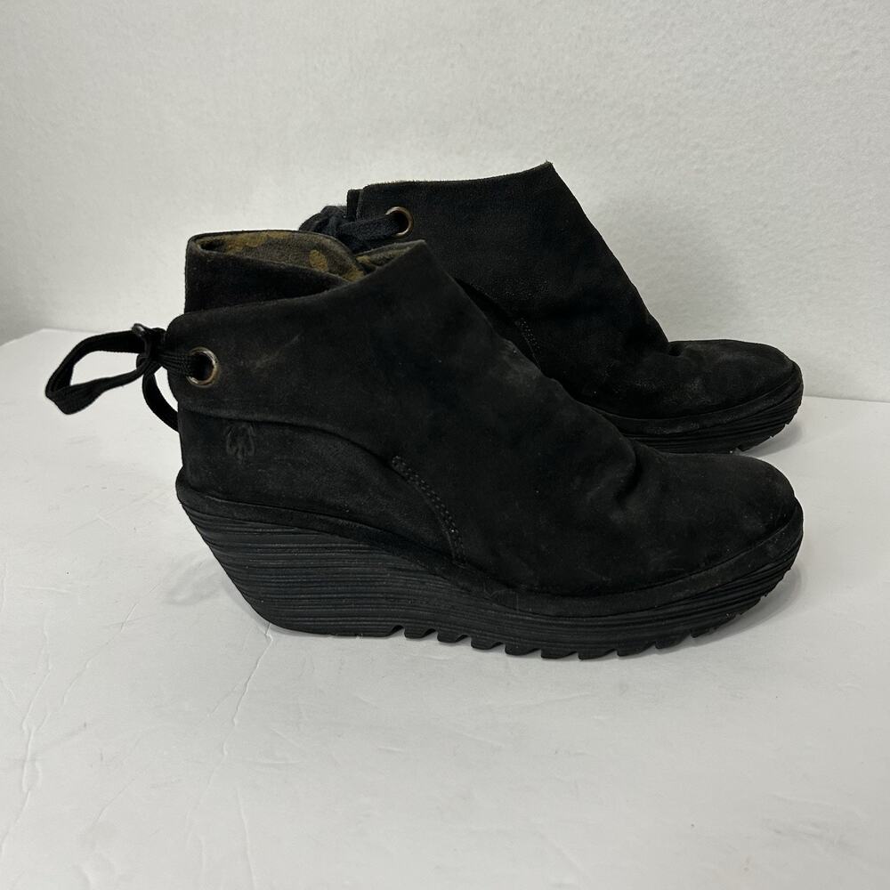 Fly London Yebi 37 us 6.5/7 Wedge Boots Womens Black Suede Slouch Ankle
